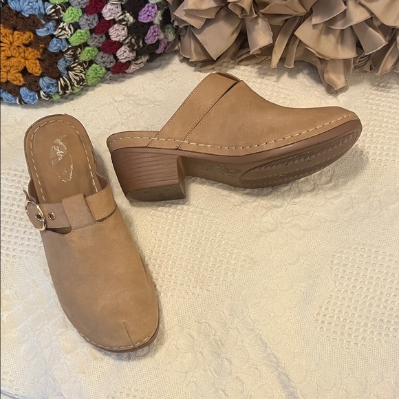 Atalina Tan Closed Toe Clog Vegan Leather Buckle Strap Heel Mules (41) 8.5-9 US - Picture 3 of 15